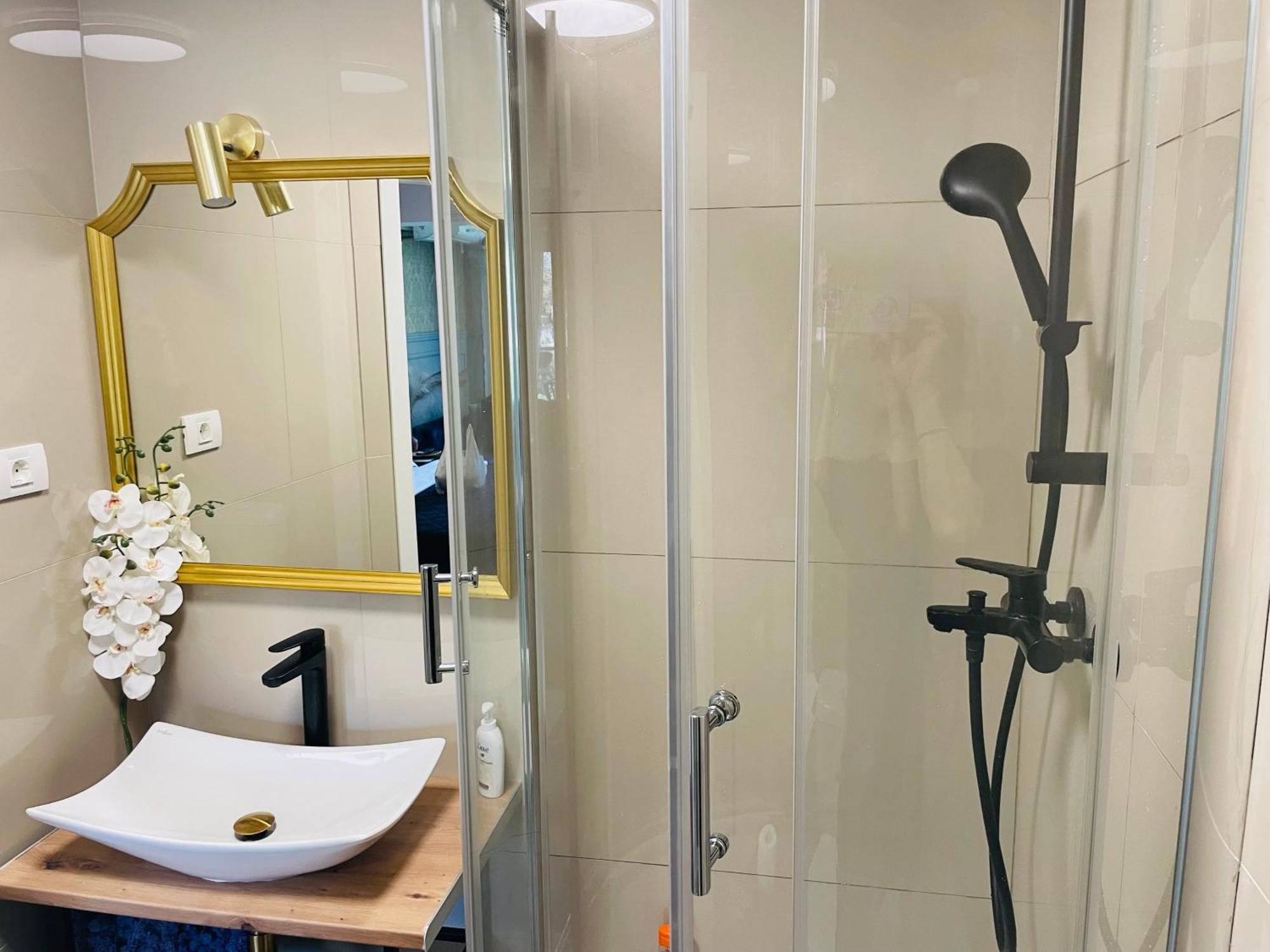 Air Residence 4 Otopeni Εξωτερικό φωτογραφία