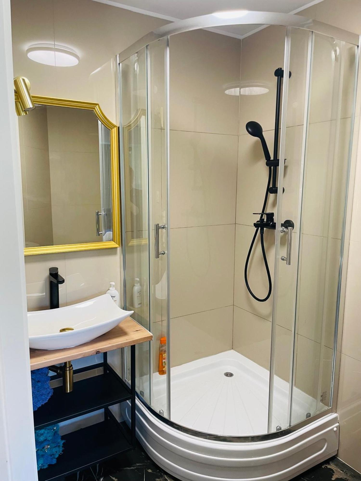 Air Residence 4 Otopeni Εξωτερικό φωτογραφία